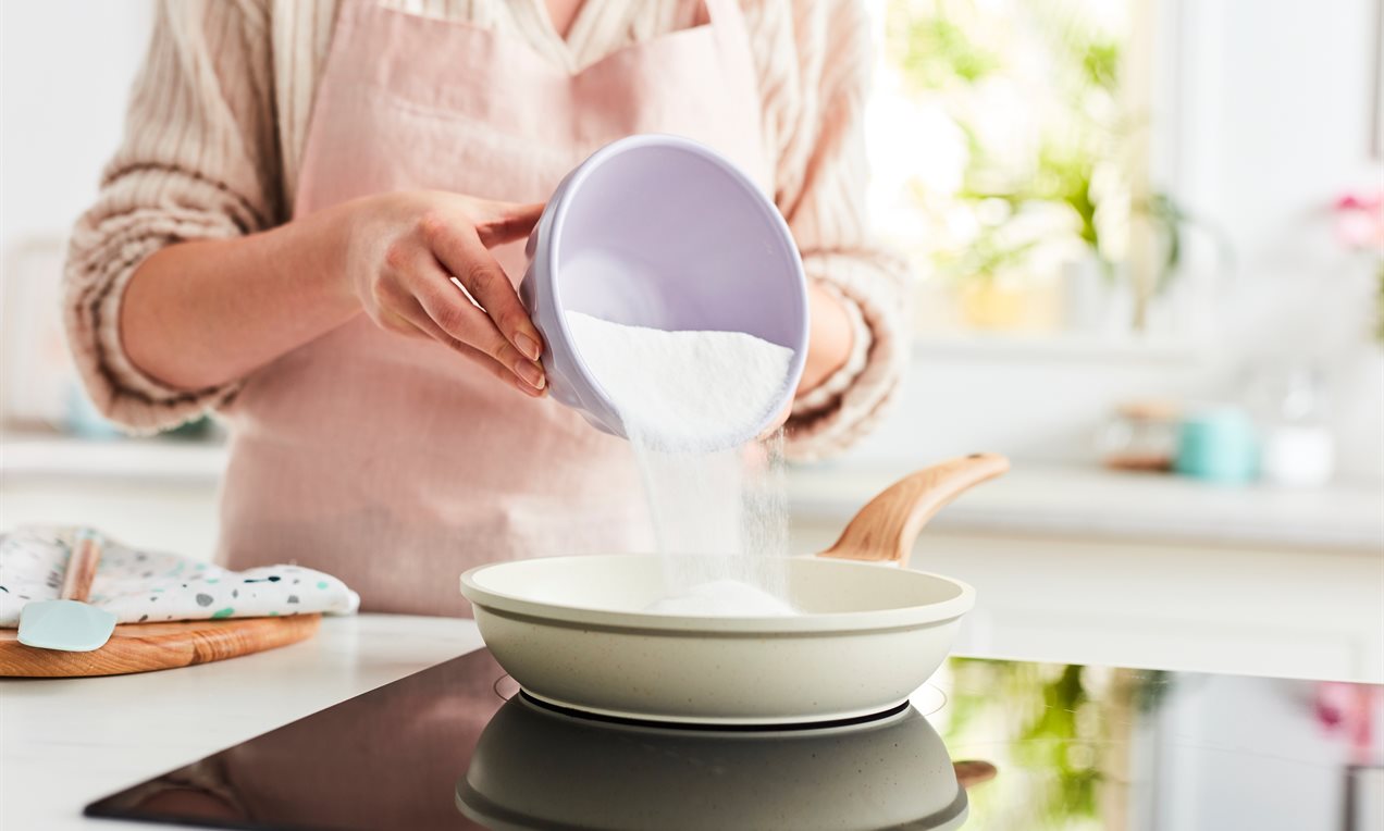 Picture - Adding in sugar